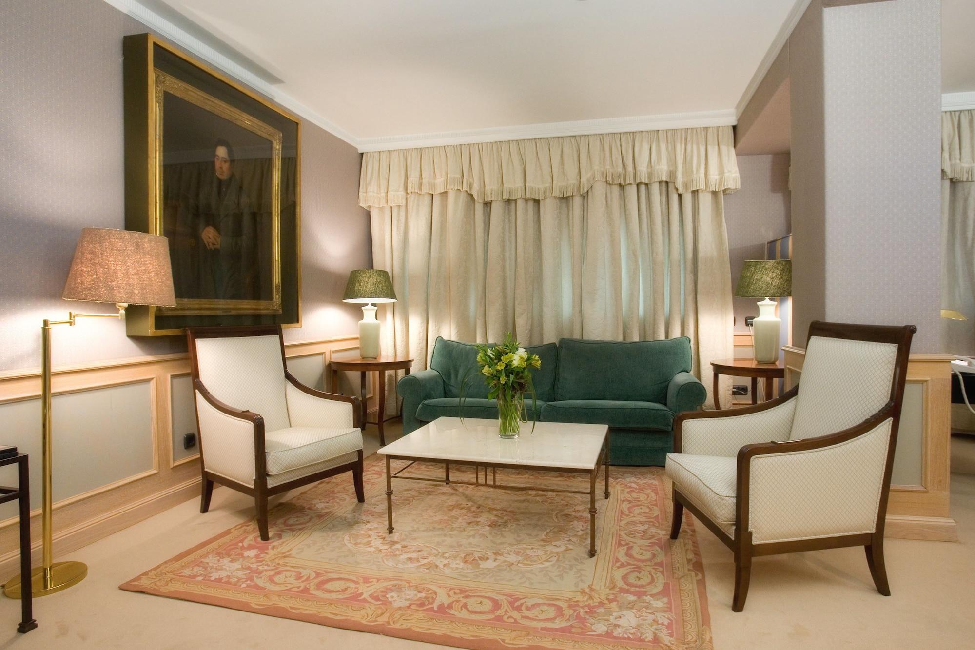 Hotel Palafox Zaragoza Dış mekan fotoğraf A living room