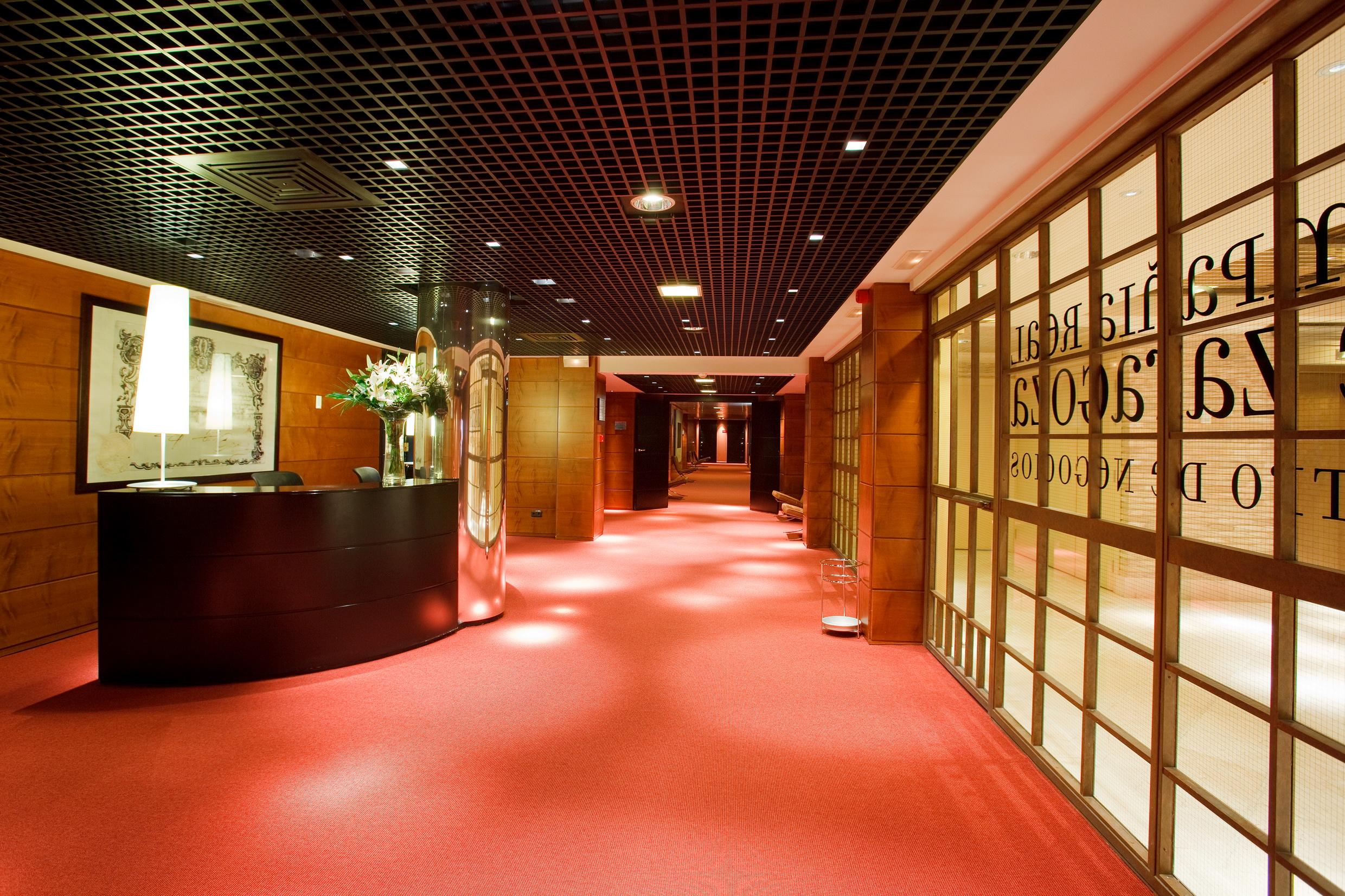 Hotel Palafox Zaragoza Dış mekan fotoğraf The interior of the hotel