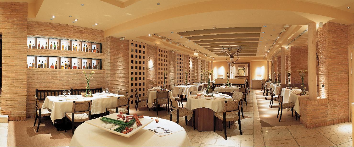 Hotel Palafox Zaragoza Dış mekan fotoğraf Restaurant interior
