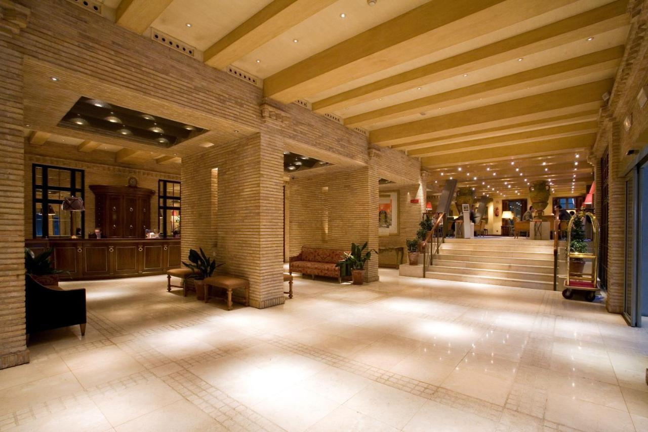 Hotel Palafox Zaragoza Dış mekan fotoğraf Lobby